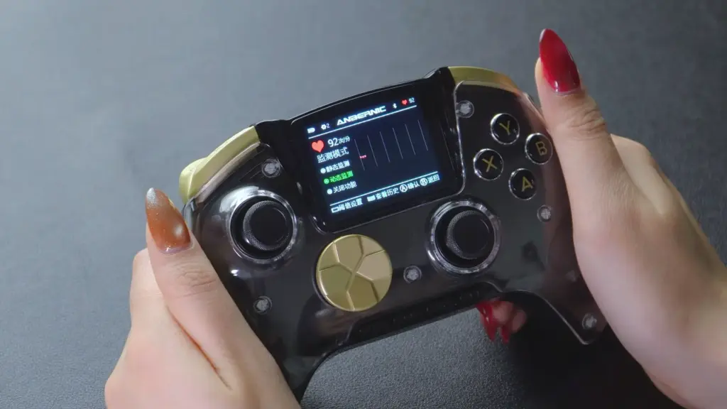 Anbernics controller that can measure heartbeat is out of the box: Anbernic has been making a lot of moves recently. Anbernics controller that can measure heartbeat is out of the box: Anbernic has been making a lot of moves recently.