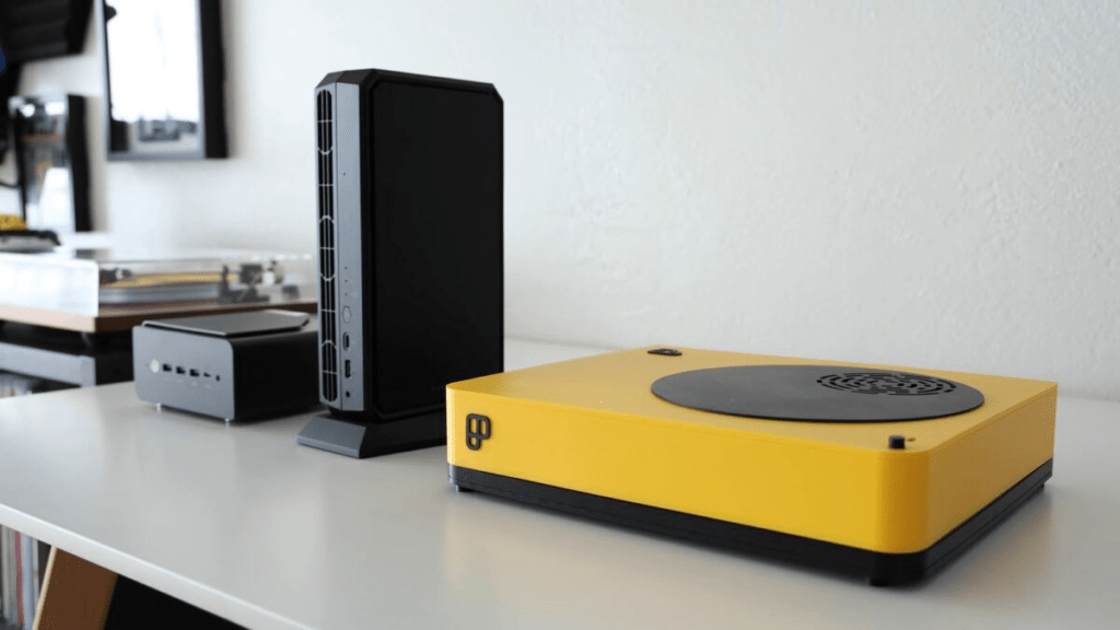 This isn’t an Xbox, it’s another Steam Machine! Playnix mini console is equipped with 65W Ryzen 5＋RX 9060 XT, its own system seizes the console market