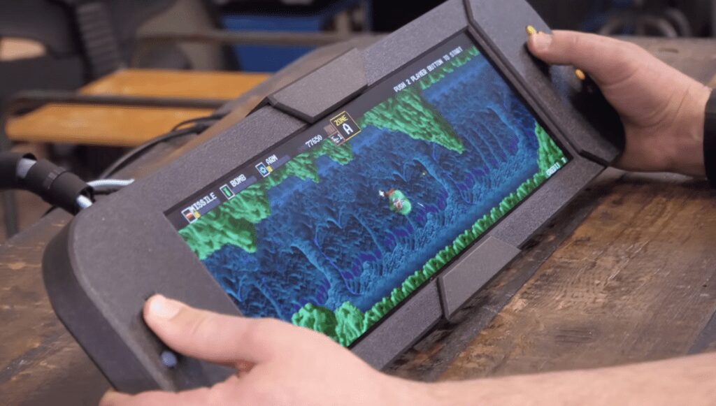 MiSTer handheld console is really coming! The development team plans to open the portable version, which will be unveiled as soon as the end of this year.